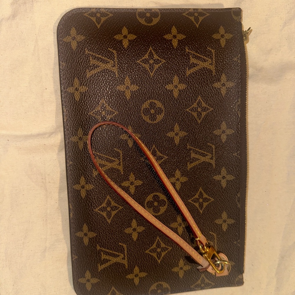 Louis Vuitton Brown Monogram